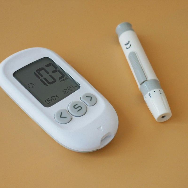 Glucometer & Lancing Device